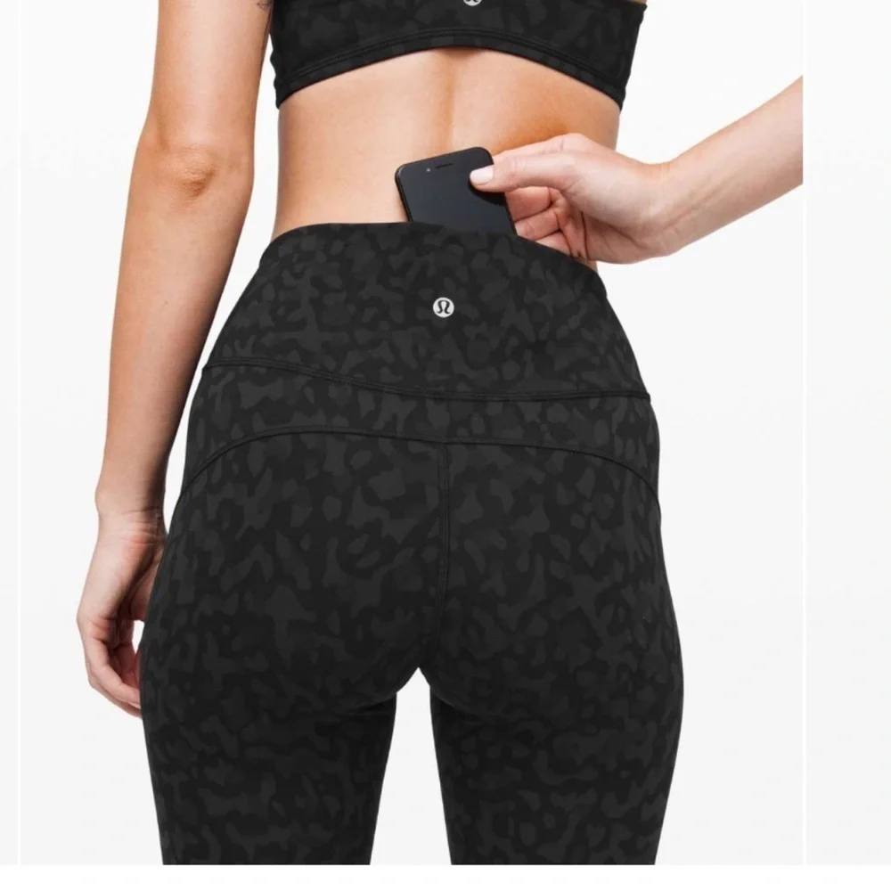 Lululemon In Movement Tight 25